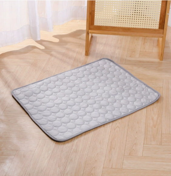 Premium Latex Cooling Mat for Pets – Breathable & Comfortable Ice Silk Summer Cooling Pad for Dogs and Cats