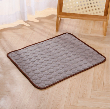 Premium Latex Cooling Mat for Pets – Breathable & Comfortable Ice Silk Summer Cooling Pad for Dogs and Cats